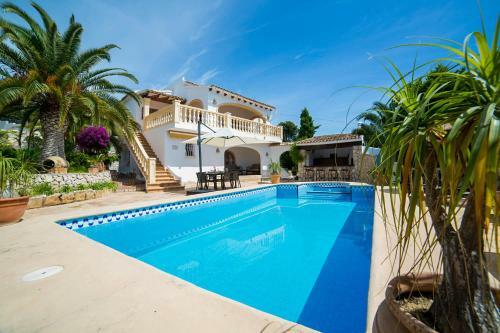 Fanadix Villa Sleeps 6 Pool Air Con Wifi