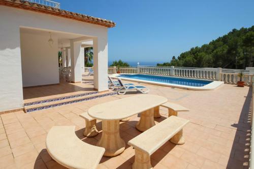 Urbanitzacio Montemar Villa Sleeps 6 Pool Air Con