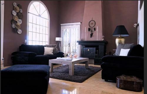 Fuengirola Villa Sleeps 10 Pool Air Con Wifi