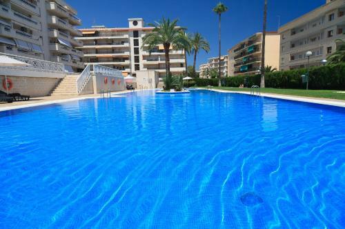 Uhc Aquamarina Apartments