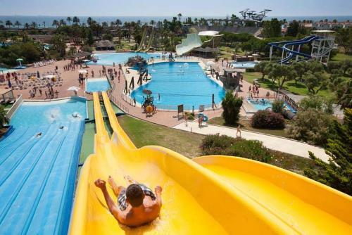Apartsalou Horisonte La Pineda