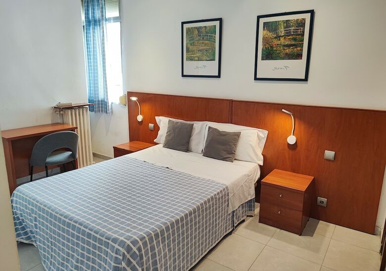 Hostal Cervantes