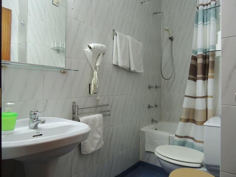 Hostal Cervantes