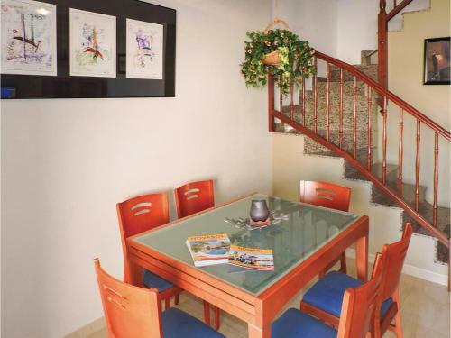 Three-bedroom Holiday Home In Miami Playa