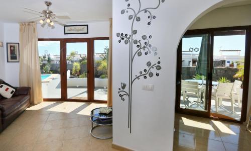 Playa Blanca Villa Sleeps 4 Pool Wifi