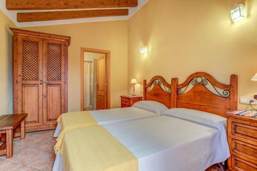 Pollenca Villa Sleeps 6 Pool Air Con Wifi