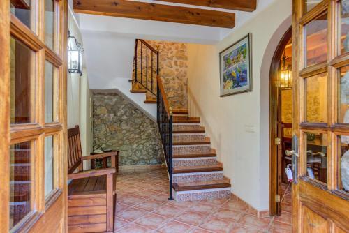 Pollenca Villa Sleeps 6 Pool Air Con Wifi