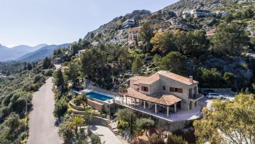 Pollenca Villa Sleeps 10 Pool Wifi