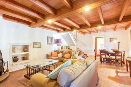Pollenca Villa Sleeps 4 Pool Air Con Wifi