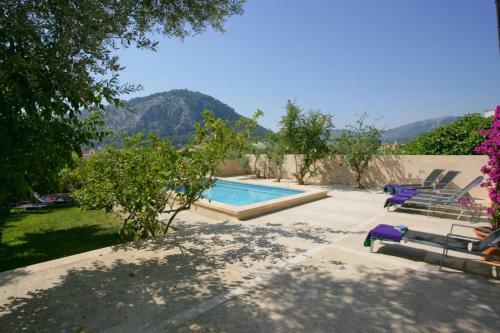 Pollenca Villa Sleeps 8 Pool Air Con Wifi
