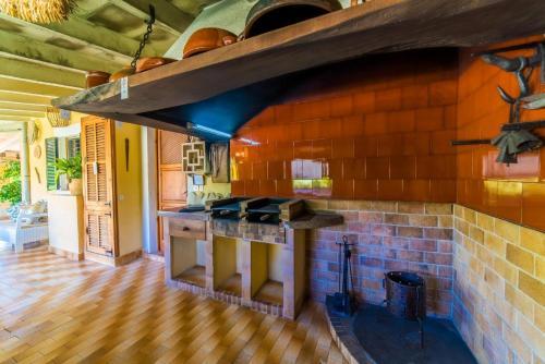 Pollenca Villa Sleeps 6 Pool Air Con Wifi