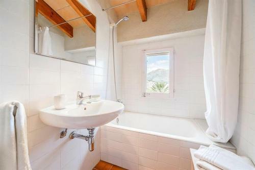 Pollenca Villa Sleeps 8 Pool Air Con Wifi