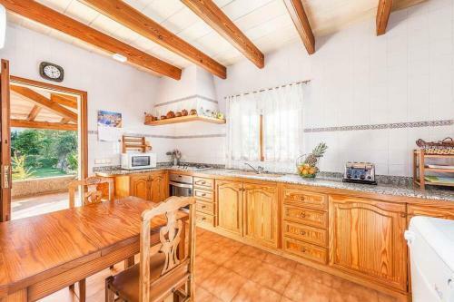Pollenca Villa Sleeps 8 Pool Air Con Wifi