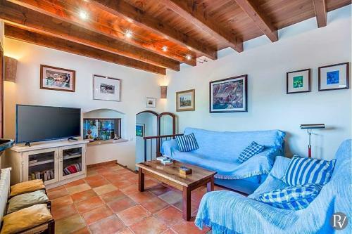 Pollenca Villa Sleeps 10 Pool Air Con Wifi