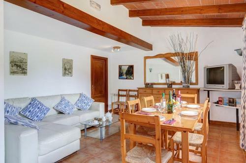 Pollenca Villa Sleeps 6 Pool Air Con Wifi