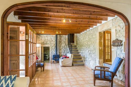 Pollenca Villa Sleeps 8 Pool Air Con Wifi