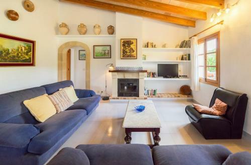 Pollenca Villa Sleeps 5 Pool Air Con Wifi