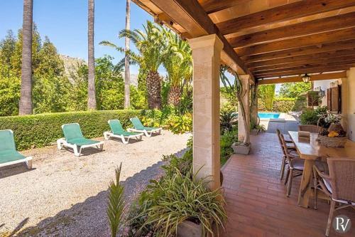 Pollenca Villa Sleeps 8 Pool Wifi