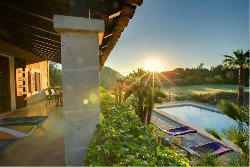 Pollenca Villa Sleeps 2 Pool Air Con Wifi