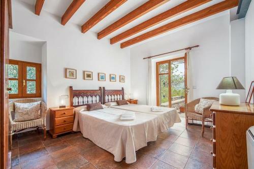 Pollenca Villa Sleeps 9 Pool Air Con Wifi