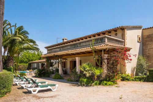 Pollenca Villa Sleeps 8 Pool