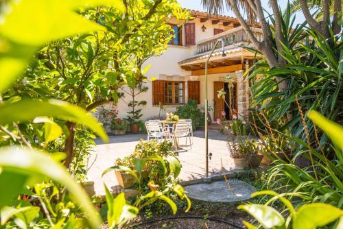 Pollenca Villa Sleeps 8 Pool