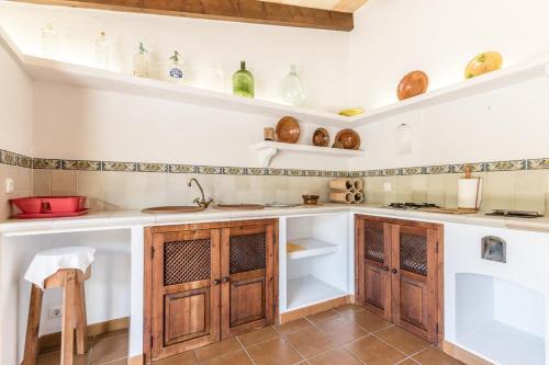 Pollenca Villa Sleeps 6 Pool Air Con Wifi