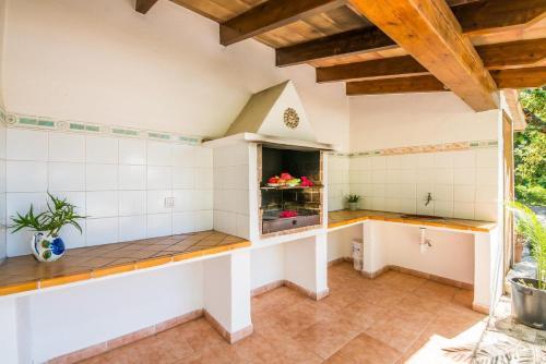 Pollenca Villa Sleeps 9 Pool Air Con Wifi