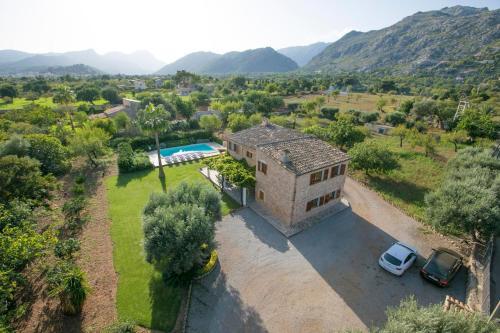 Pollenca Villa Sleeps 6 Pool