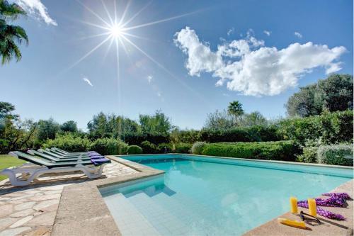 Pollenca Villa Sleeps 6 Pool