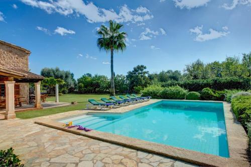 Pollenca Villa Sleeps 6 Pool