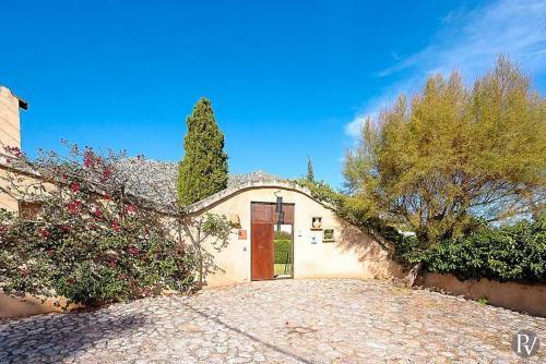 Pollenca Villa Sleeps 8 Pool Air Con Wifi