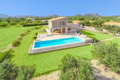 Pollenca Villa Sleeps 10 Pool Air Con Wifi
