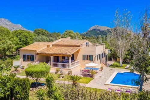 Pollenca Villa Sleeps 8 Pool Air Con Wifi