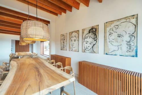 Hotel Rural Es Riquers