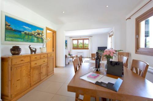 Port De Pollenca Villa Sleeps 8 Pool Wifi