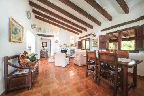 Port De Pollenca Villa Sleeps 5 Pool Air Con Wifi