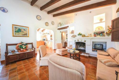 Port De Pollenca Villa Sleeps 5 Pool Air Con Wifi