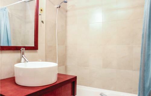 Two-bedroom Apartment In Roldan