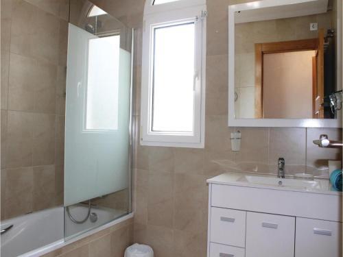 Two-bedroom Apartment In Roldan