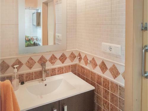 Five-bedroom Holiday Home In Ronda