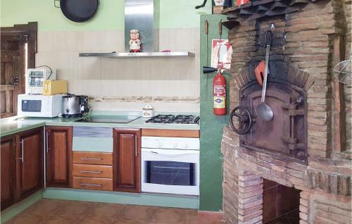 Five-bedroom Holiday Home In Ronda