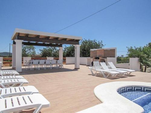 Colonia de Sant Jordi Villa Sleeps 11 Pool Air Con