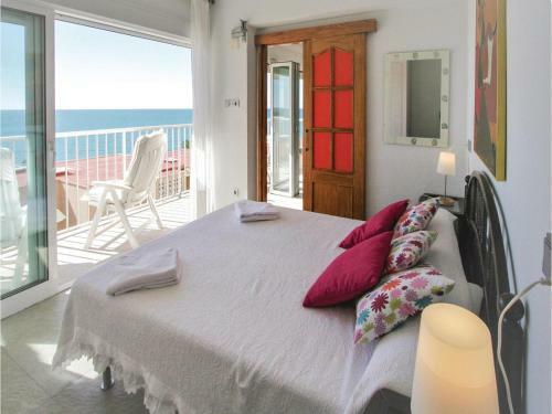 Three-bedroom Apartment In Santa Pola