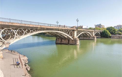 Three-bedroom Apartment In Sevilla