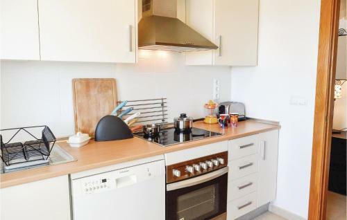 Two-bedroom Apartment In Sucina