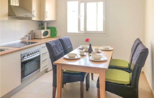Two-bedroom Apartment In Sucina