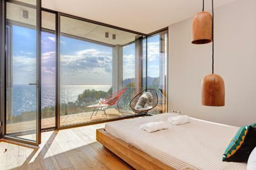Tamariu Villa Sleeps 8 Pool Air Con Wifi