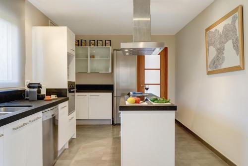 Tamariu Villa Sleeps 8 Pool Wifi