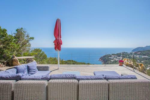 Tamariu Villa Sleeps 8 Pool Wifi